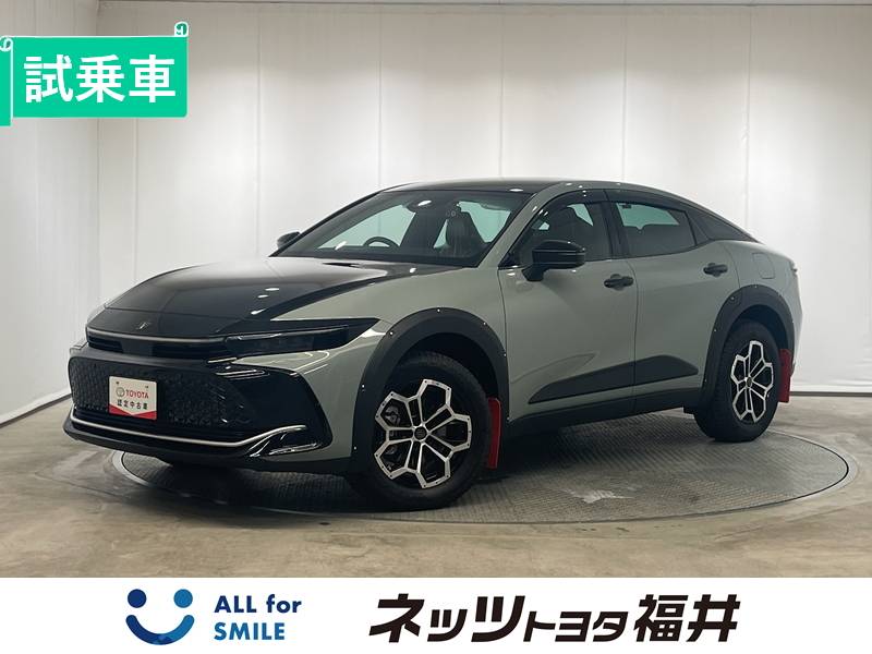 トヨタ クラウンクロスオーバー RS ランドスケープ 4WD